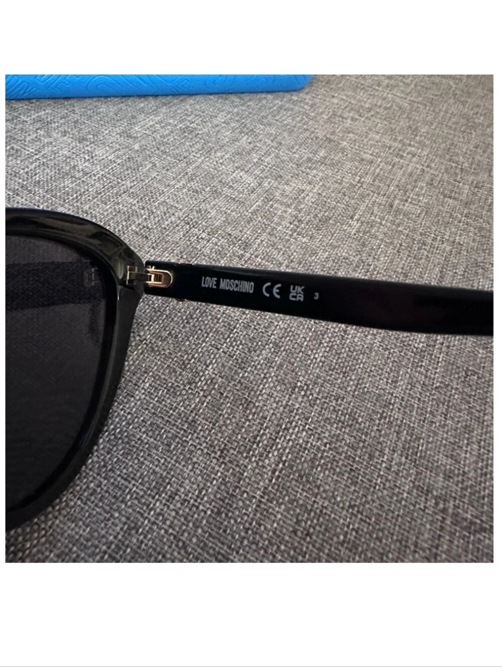 Love Moschino Sunglasses Black - Picture 9 of 11